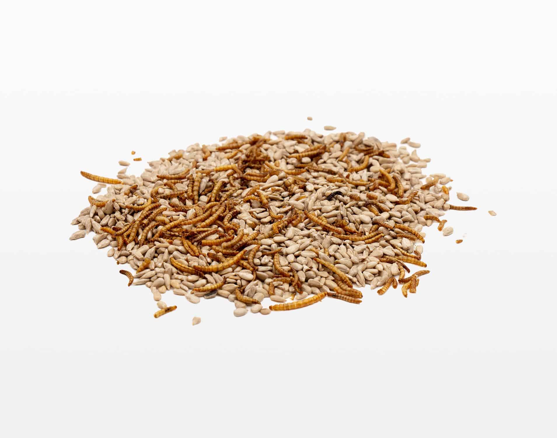 gepelde zonnebloempitten met meelwormen